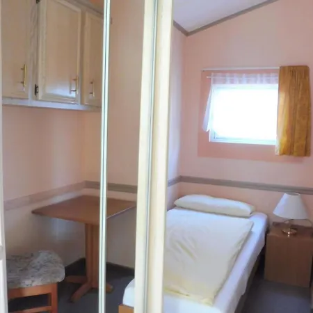 Mit Pool By Interhome *