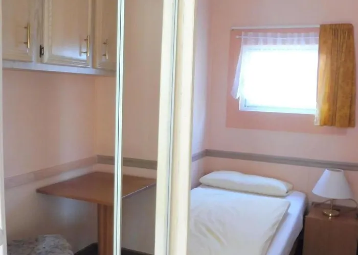 Mit Pool By Interhome *